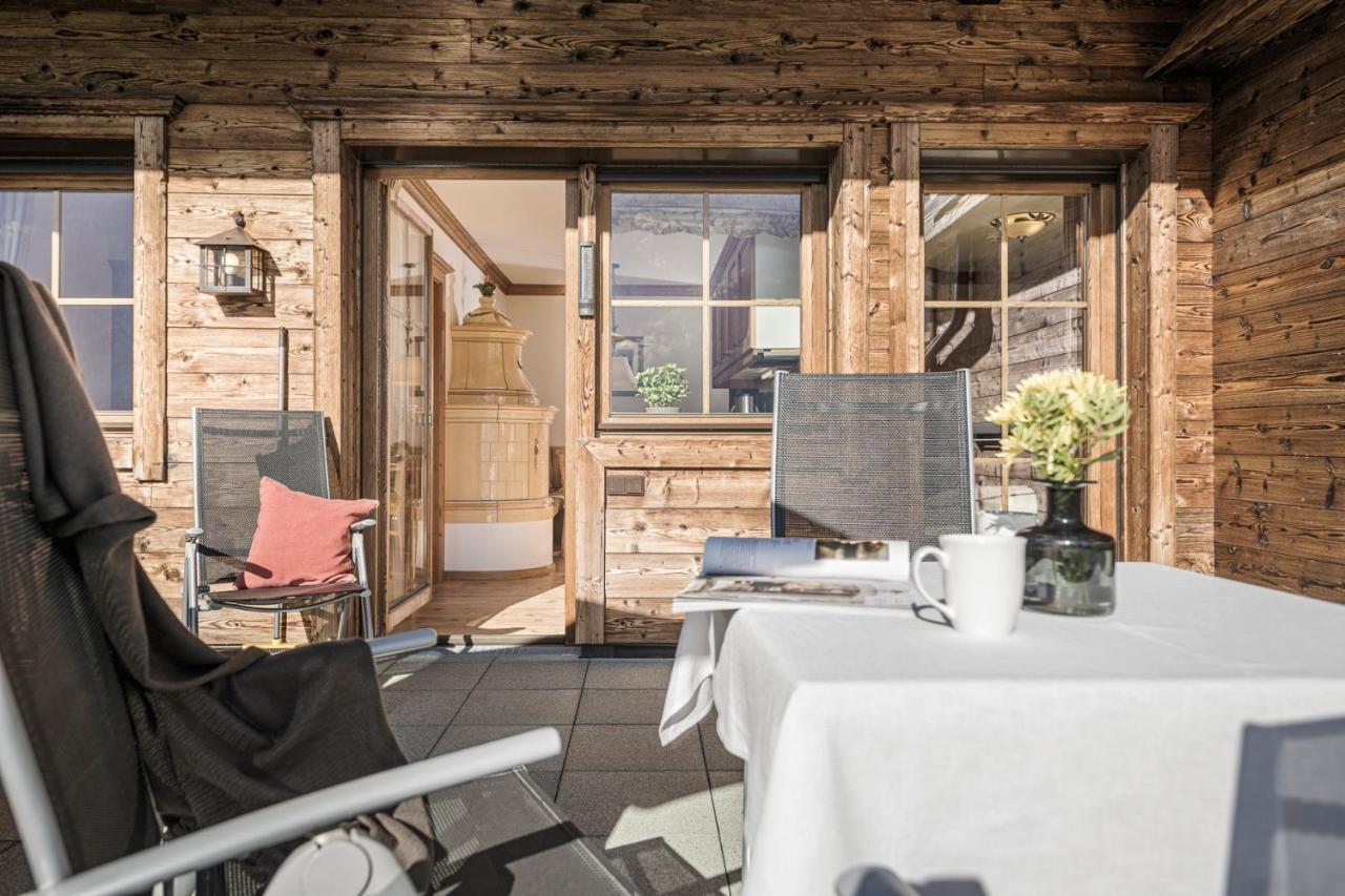 Aparthotel Stacherhof Fuegen Exterior photo