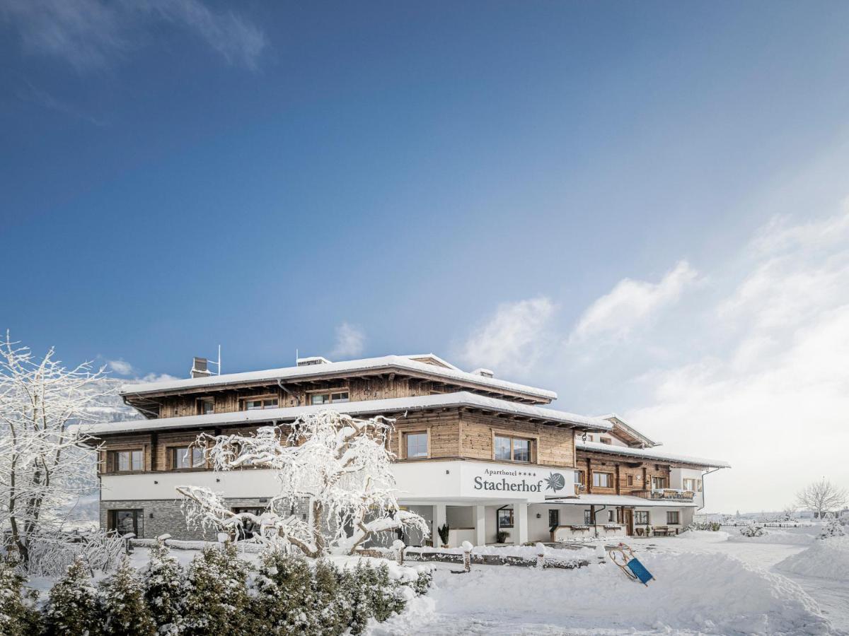 Aparthotel Stacherhof Fuegen Exterior photo